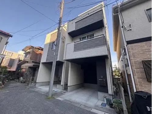 Akiya in Kawasaki