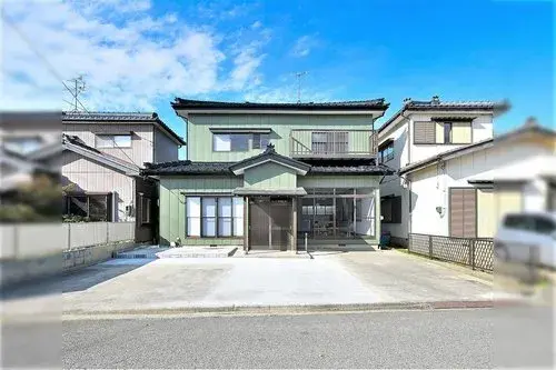 Akiya in Tsubame