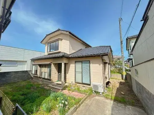 Akiya in Barrio Nishi