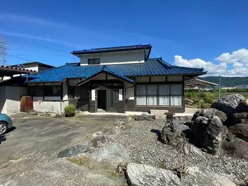 Akiya in Ina