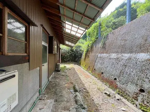 Slide 6