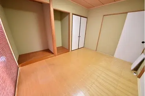 3LDK+S Kure City Hiroshima Prefecture (10)