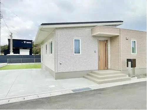 Akiya in Niihama