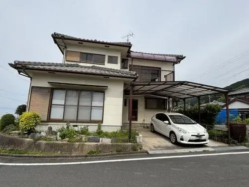 Akiya in Shikokuchuo