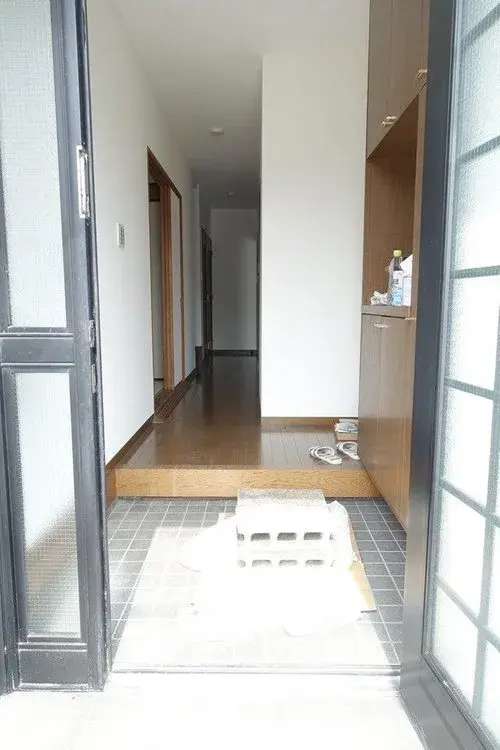 Slide 4