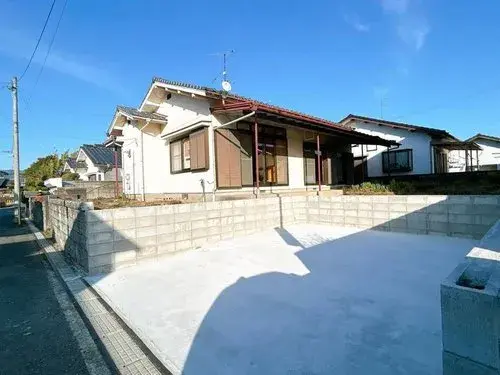 Akiya in Tamana