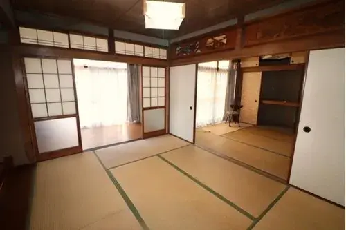 Casa Unifamiliar de 2 Plantas Ciudad de Beppu Prefectura de Oita (3)
