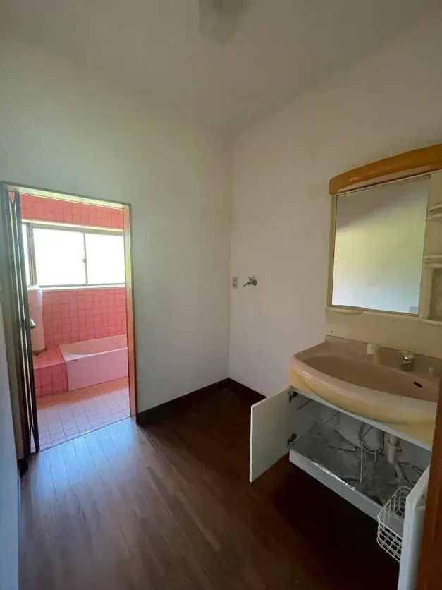 4LDK Property Saiki City Oita Prefecture (11)