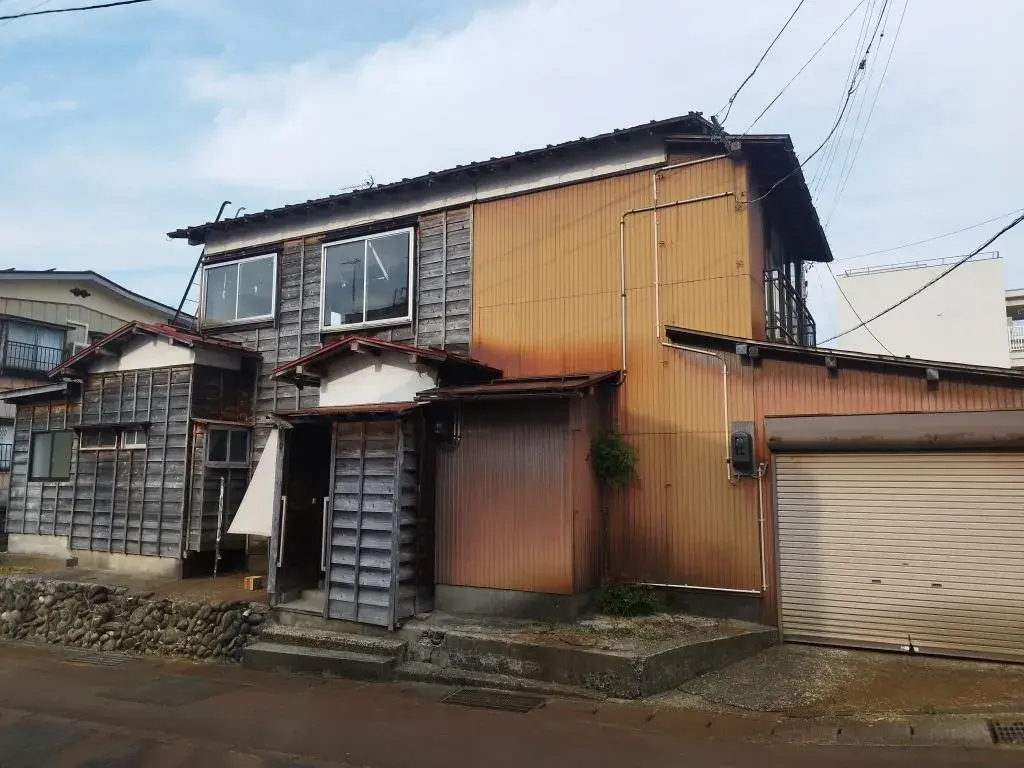 Akiya in Ojiya