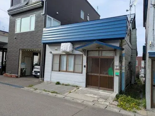Akiya in Otaru