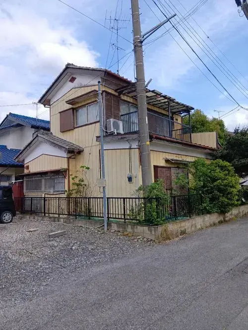 Akiya in Kuki