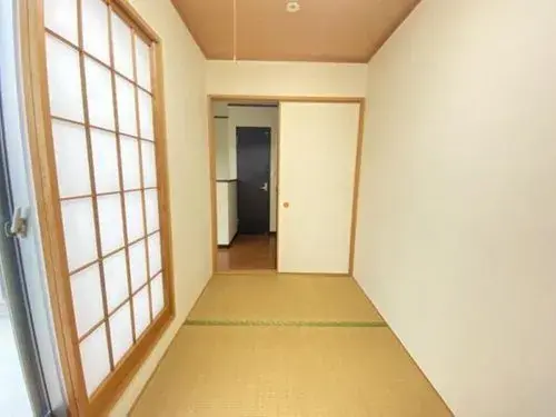 Detached House in Chiba City, Chiba Prefecture (3)
