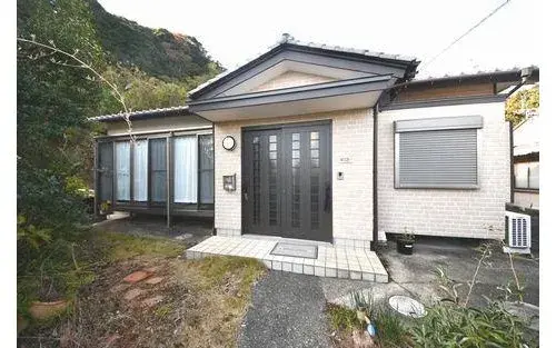 Akiya in Kamogawa