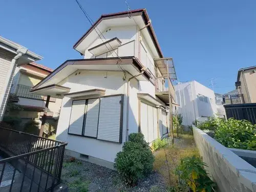 Akiya in Yokosuka