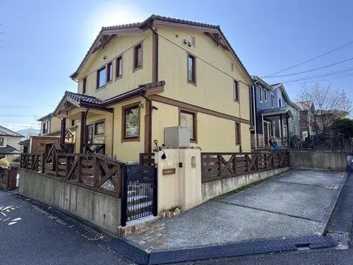 Akiya in Atsugi
