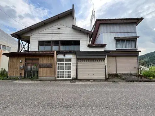 Akiya in Joetsu