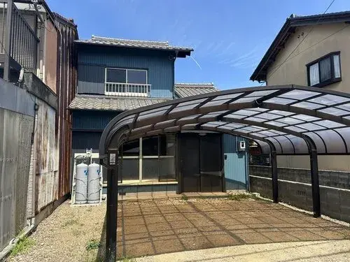Akiya in Seki