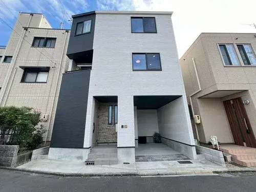 Akiya in Nagoya