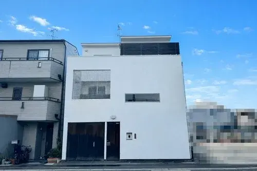 Akiya in Kadoma