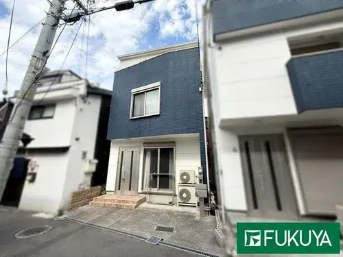 Akiya in Osaka