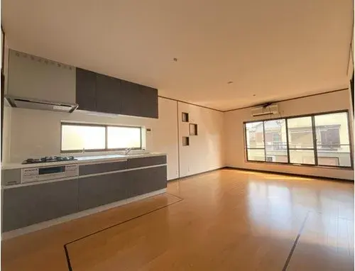 [All Rooms Storage, 3+ Stories, Attic Storage Property] Yao City Osaka Prefecture (7)