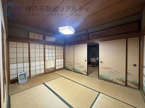 Akiya in Nishi Ward