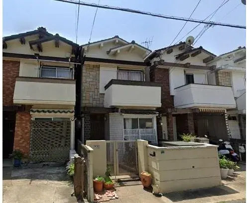 Akiya in Kobe
