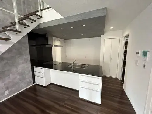 Hyogo Prefecture Kobe City 4LDK+S Property (12)