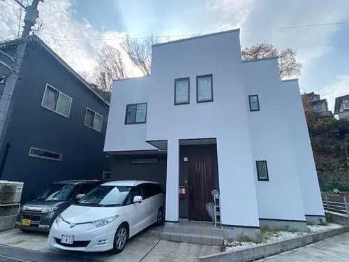 Akiya in 広島市