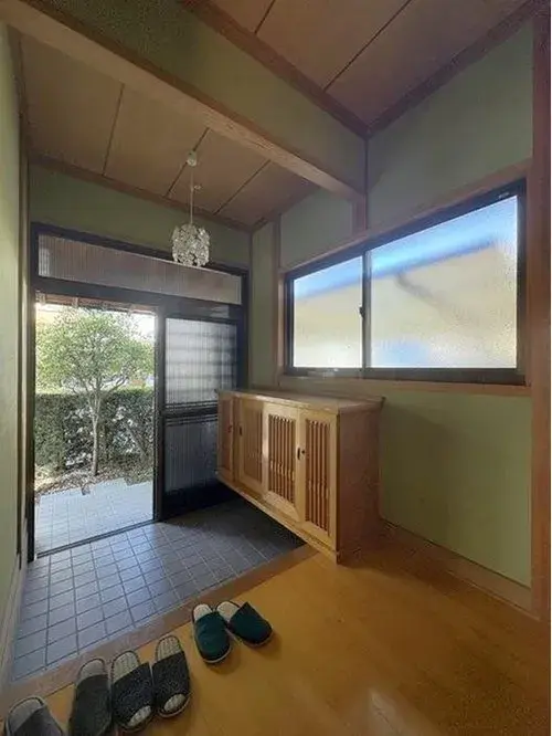 Slide 4
