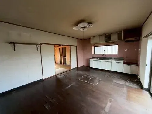 5LDK Saijo City Ehime Prefecture (8)