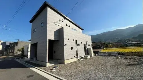 4LDK Bien immobilier Ville de Shikokuchuo Préfecture d'Ehime (2)
