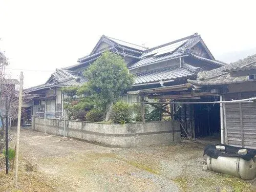 Akiya in Tamana