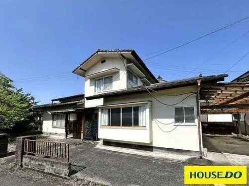 Akiya in Hita
