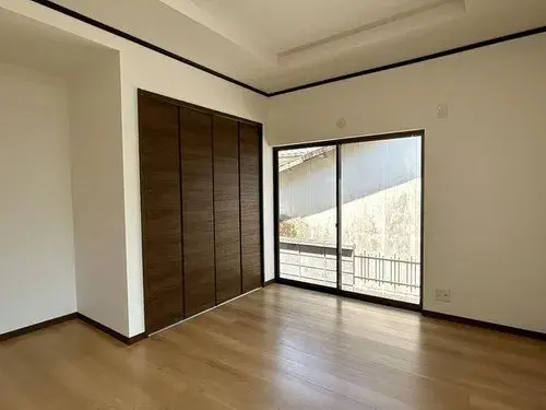 LDK over 18 tatami 2-Story Property Miyakonojo Miyazaki Prefecture (3)