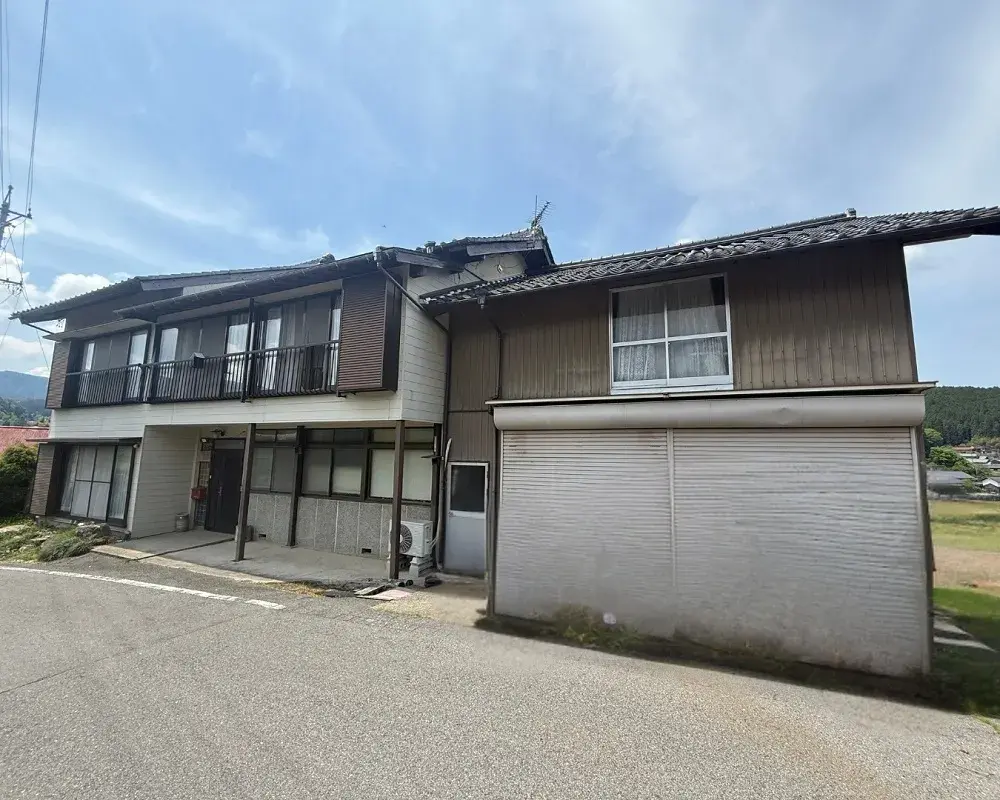 Akiya in Nakatsugawa