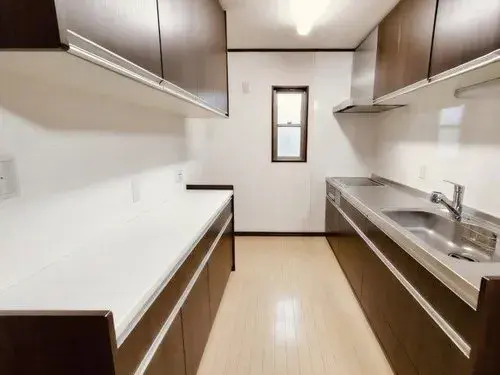 LDK 15+ Tatami, 2-Story, Walk-in Closet Property Nishi Ward Hokkaido (3)