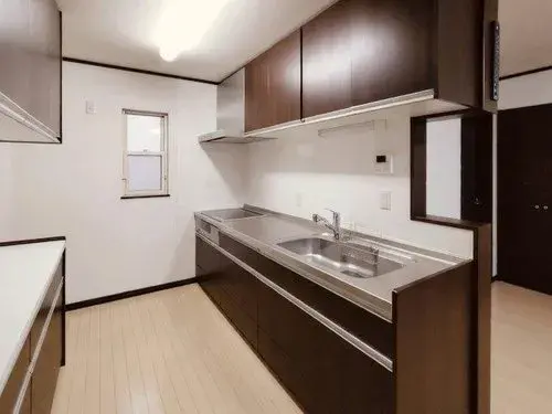 LDK 15+ Tatami, 2-Story, Walk-in Closet Property Nishi Ward Hokkaido (4)