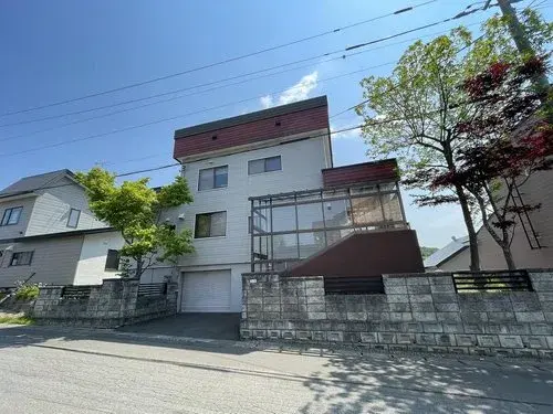 Akiya in Iwamizawa
