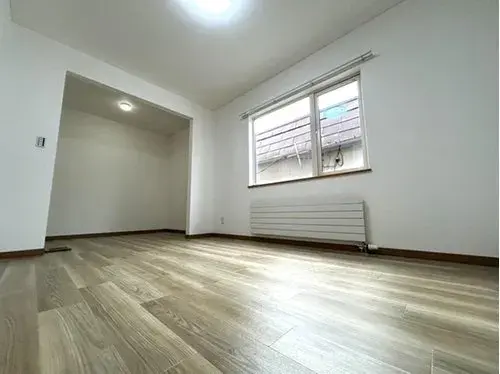 Spacious LDK, WIC, Two-Story Property Sapporo City Hokkaido (2)