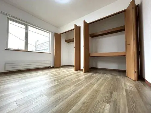 Spacious LDK, WIC, Two-Story Property Sapporo City Hokkaido (3)