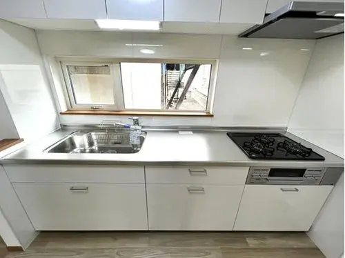Spacious LDK, WIC, Two-Story Property Sapporo City Hokkaido (4)