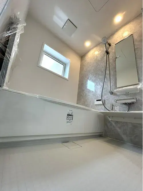 Spacious LDK, WIC, Two-Story Property Sapporo City Hokkaido (6)