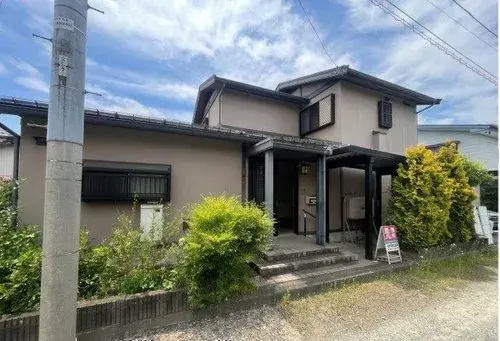 Akiya in Tendō