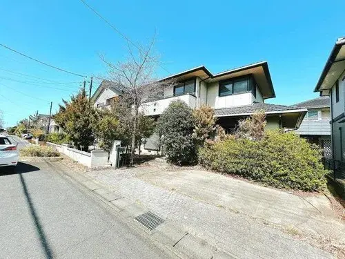 Akiya in Koga
