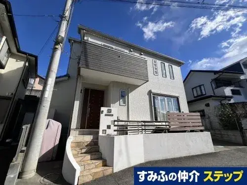 Akiya in Isehara