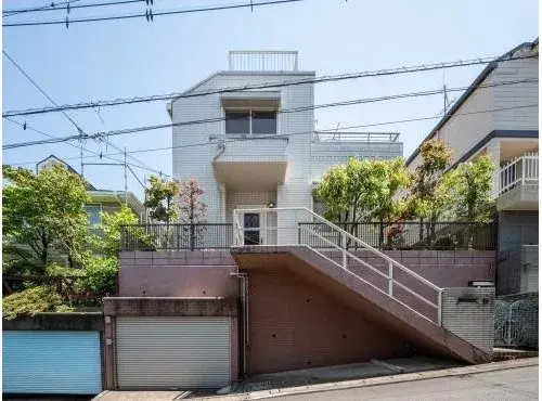 Akiya in Kawasaki
