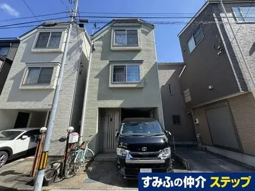 Akiya in Yokohama