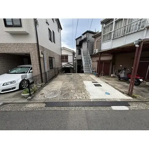 Akiya in Yokohama