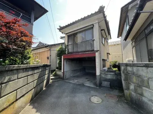 Akiya in 新潟市